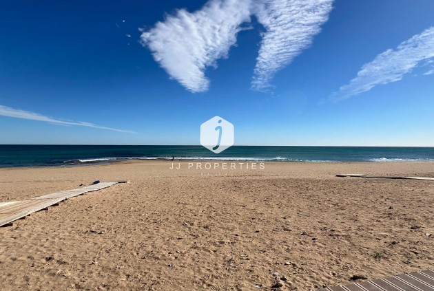 Tweedehands - Chalet -
Torrevieja - La Mata