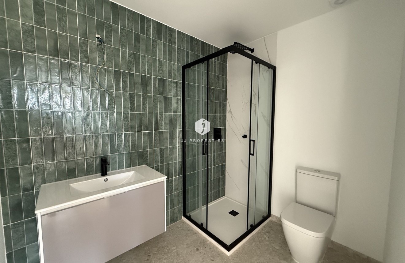 Segunda mano - Ático -
San Miguel de Salinas - Inland