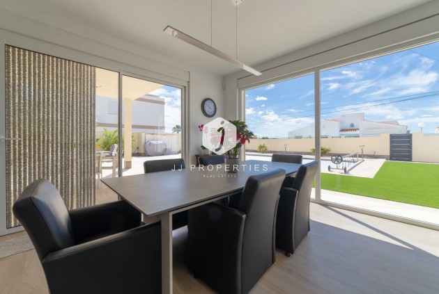 Segunda mano - Villa -
Torrevieja - Costa Blanca