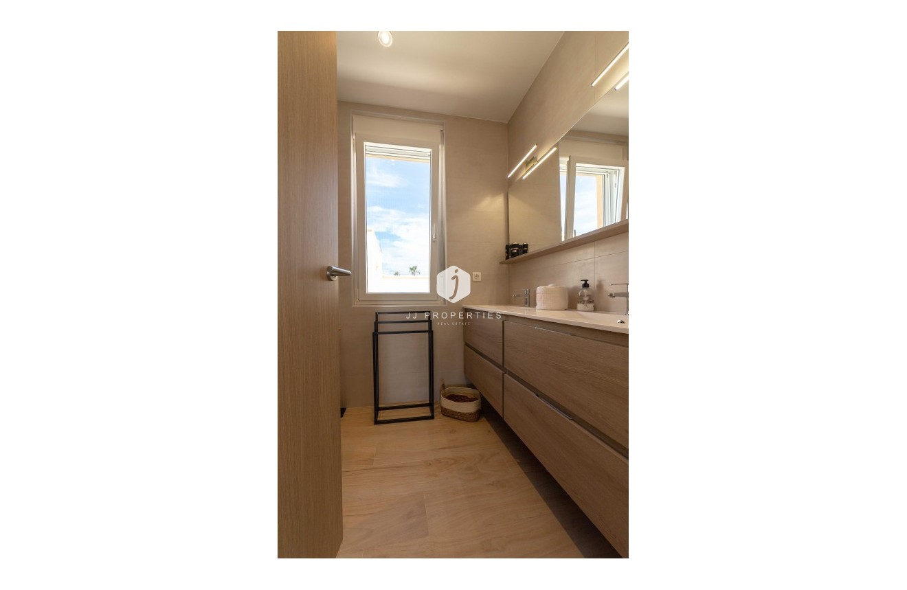 Segunda mano - Villa -
Torrevieja - Costa Blanca