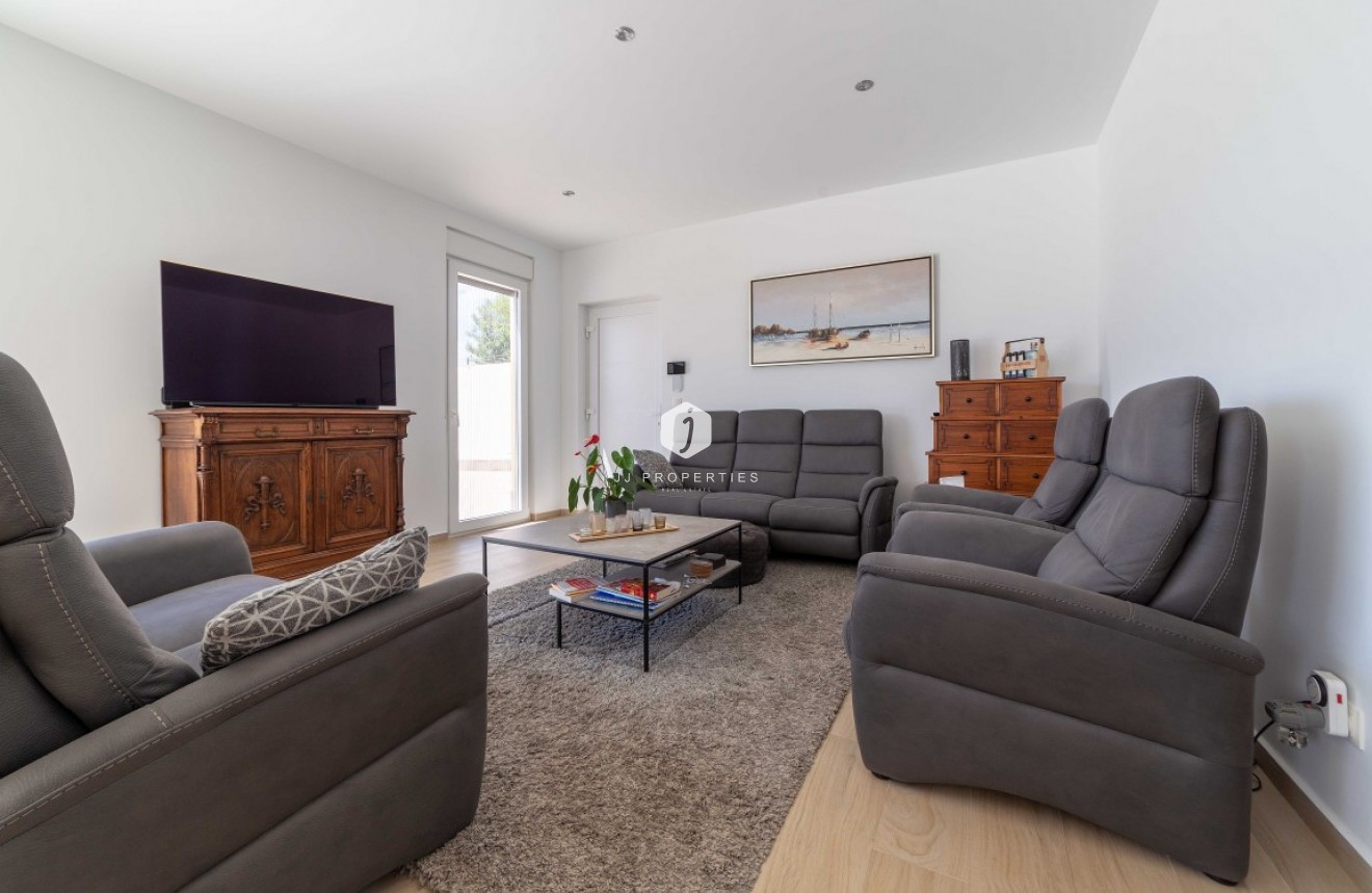 Segunda mano - Villa -
Torrevieja - Costa Blanca