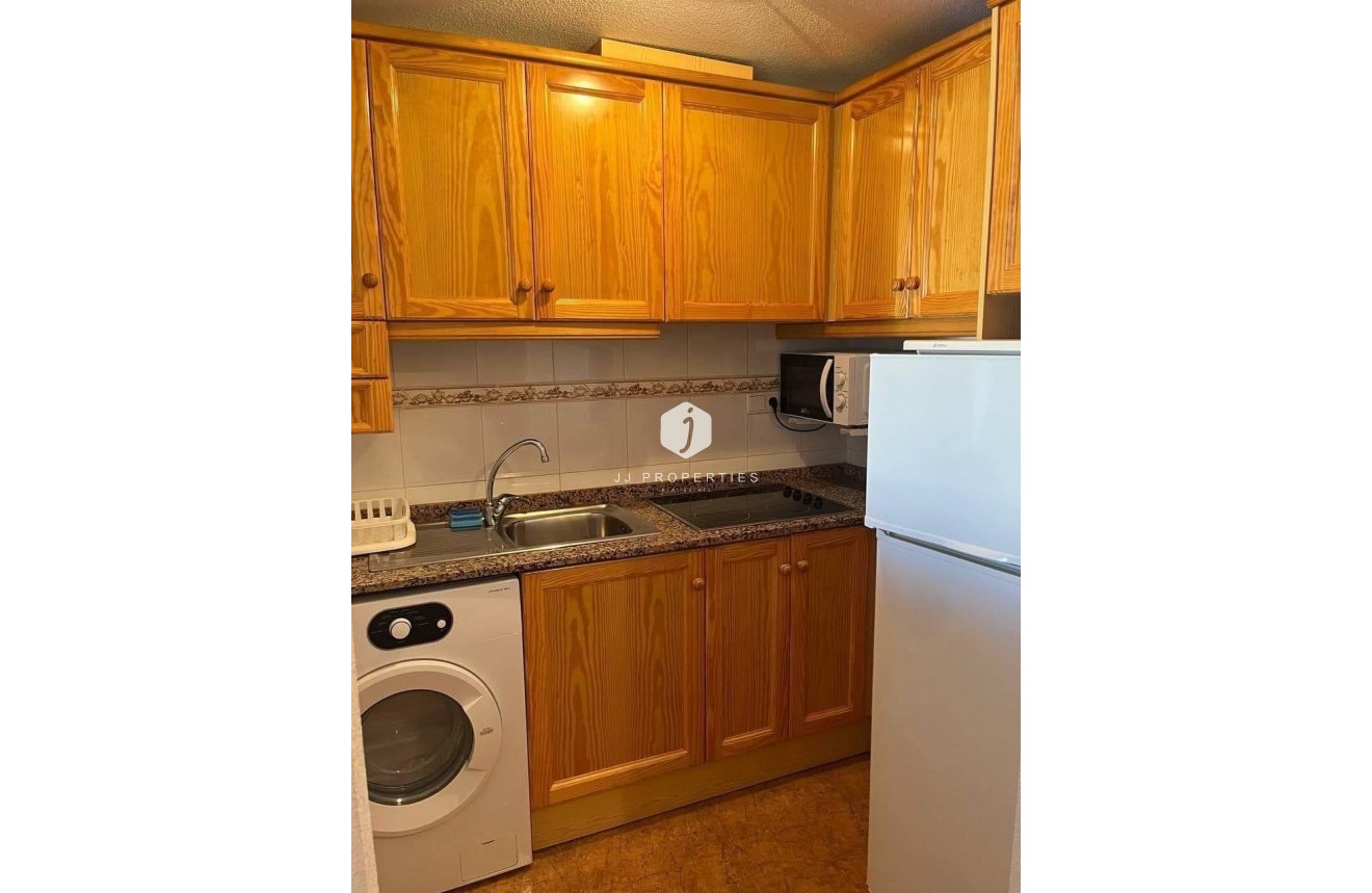 D'occasion - Appartement -
Torrevieja - El molino