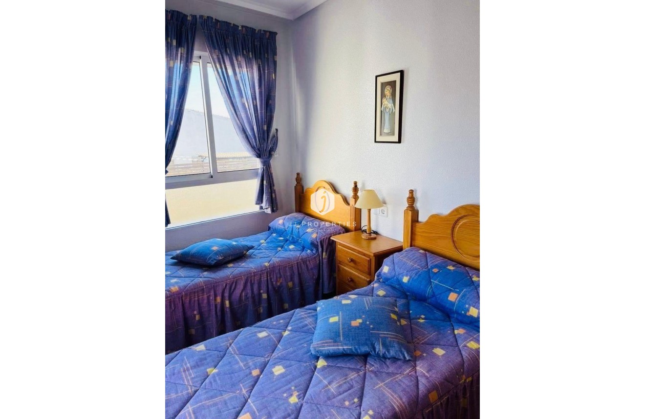 D'occasion - Appartement -
Torrevieja - El molino