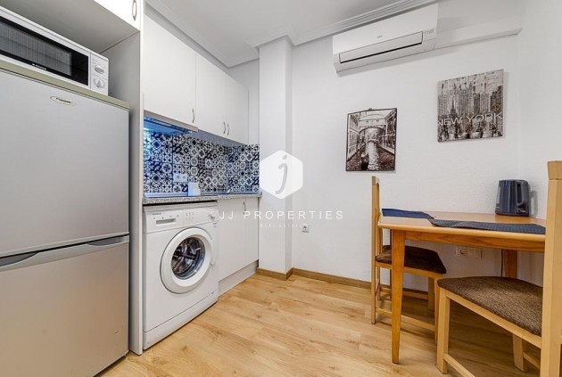 Segunda mano - Apartamento / piso -
Torrevieja - Playa de los Locos