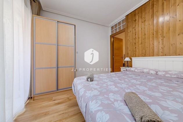 Segunda mano - Apartamento / piso -
Torrevieja - Playa de los Locos