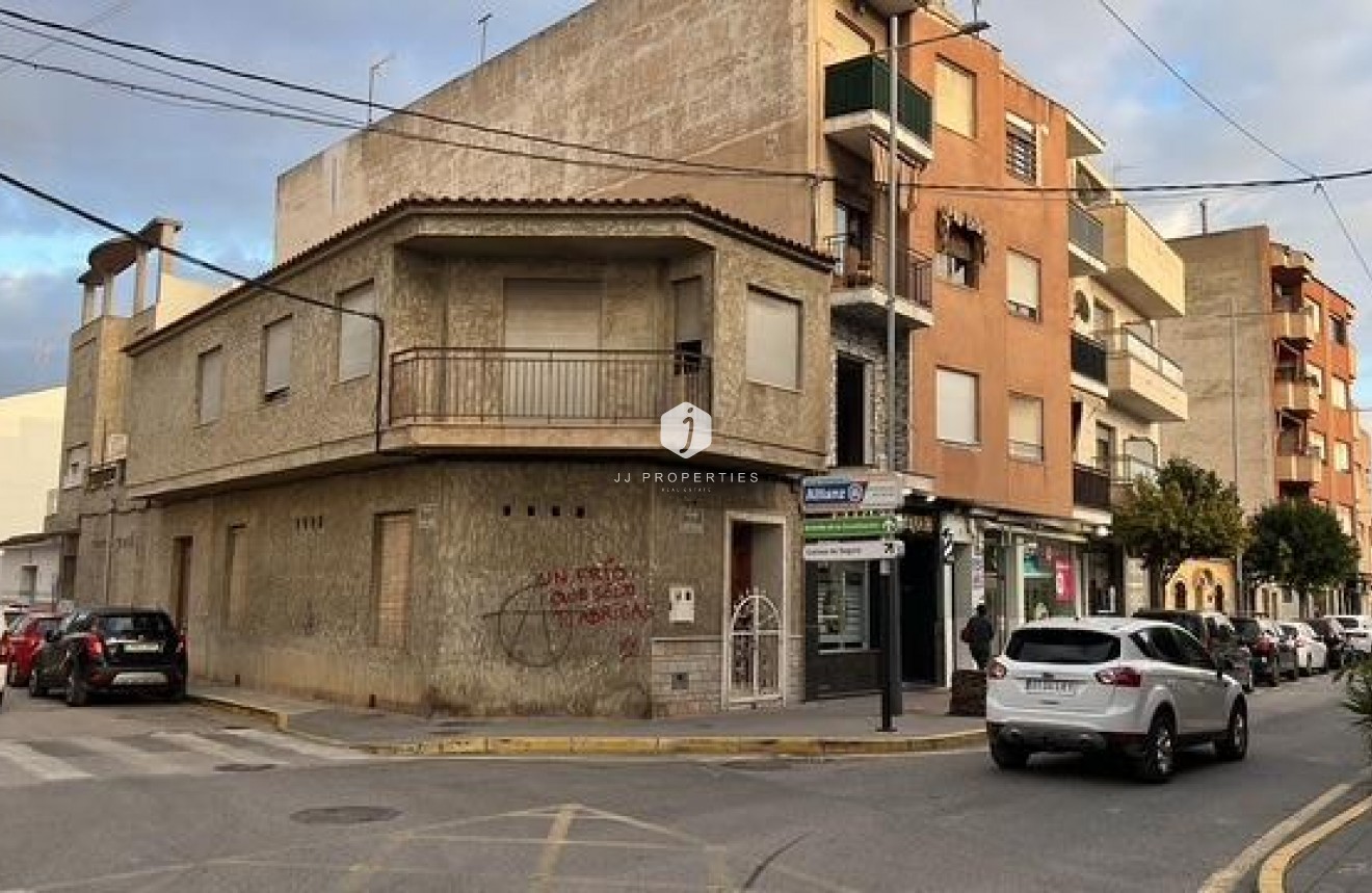 Segunda mano - Chalet -
Catral - Comunidad Valenciana