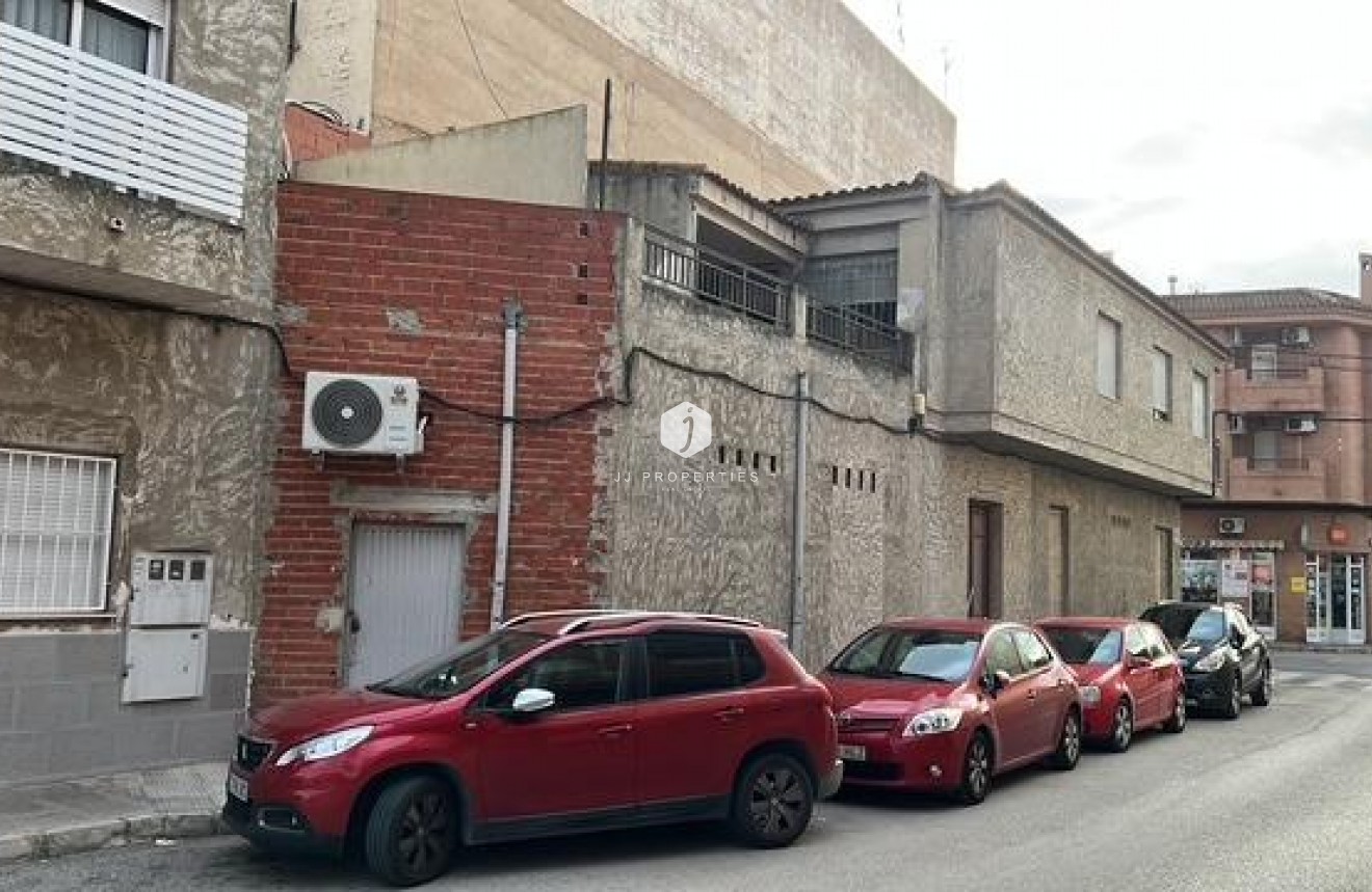 Segunda mano - Chalet -
Catral - Comunidad Valenciana