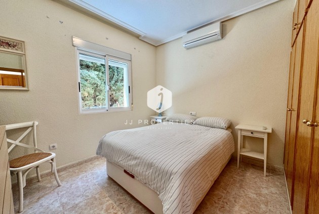 Segunda mano - Villa -
Dolores - Cmno. Escorredor