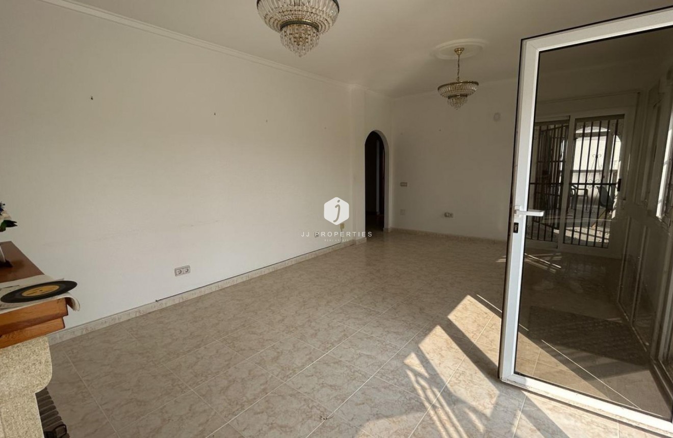 Segunda mano - Villa -
Ciudad Quesada - Costa Blanca