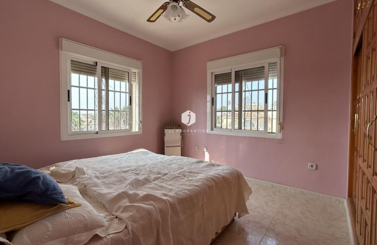 Segunda mano - Villa -
Ciudad Quesada - Costa Blanca