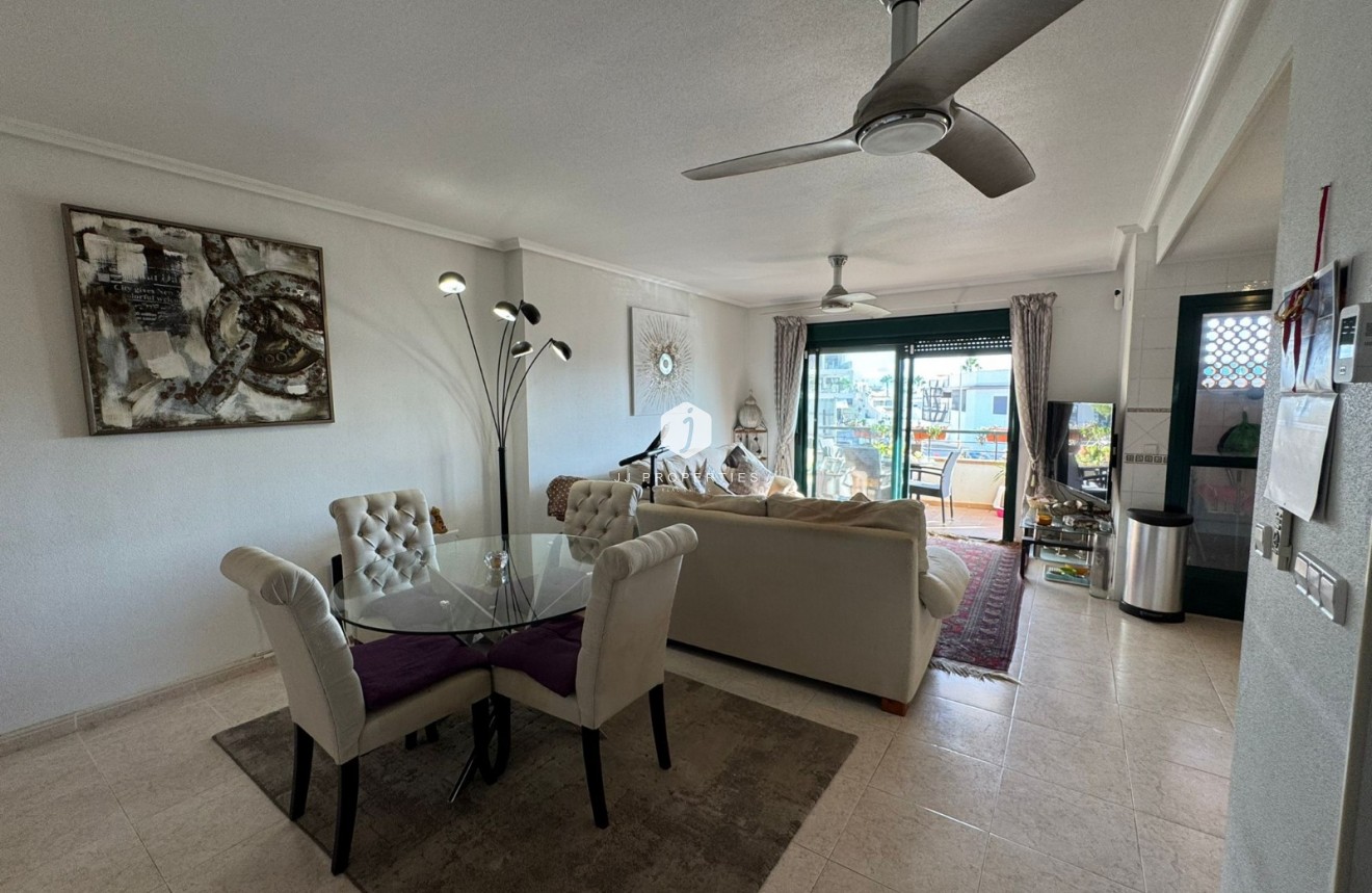 Segunda mano - Apartamento / piso -
Dehesa de Campoamor - Costa Blanca