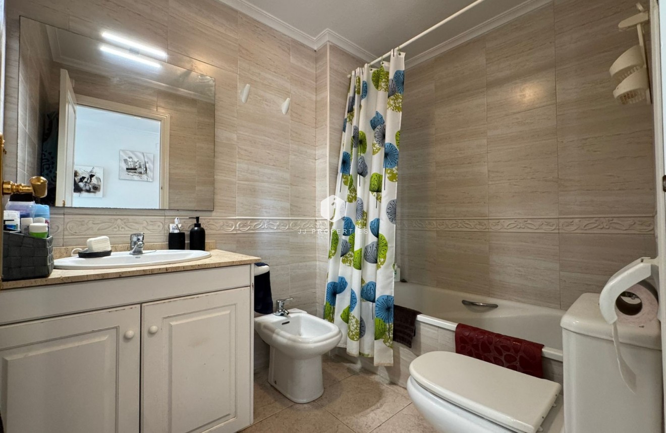 Segunda mano - Apartamento / piso -
Dehesa de Campoamor - Costa Blanca