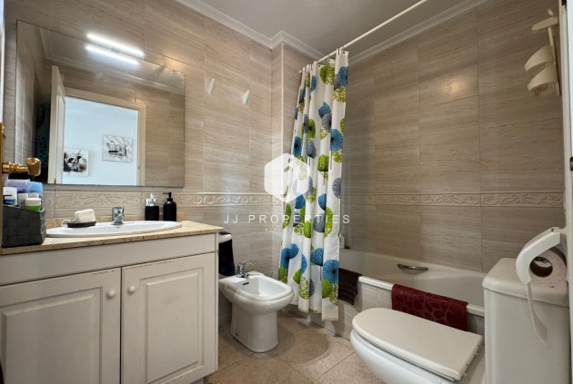 Segunda mano - Apartamento / piso -
Dehesa de Campoamor - Costa Blanca