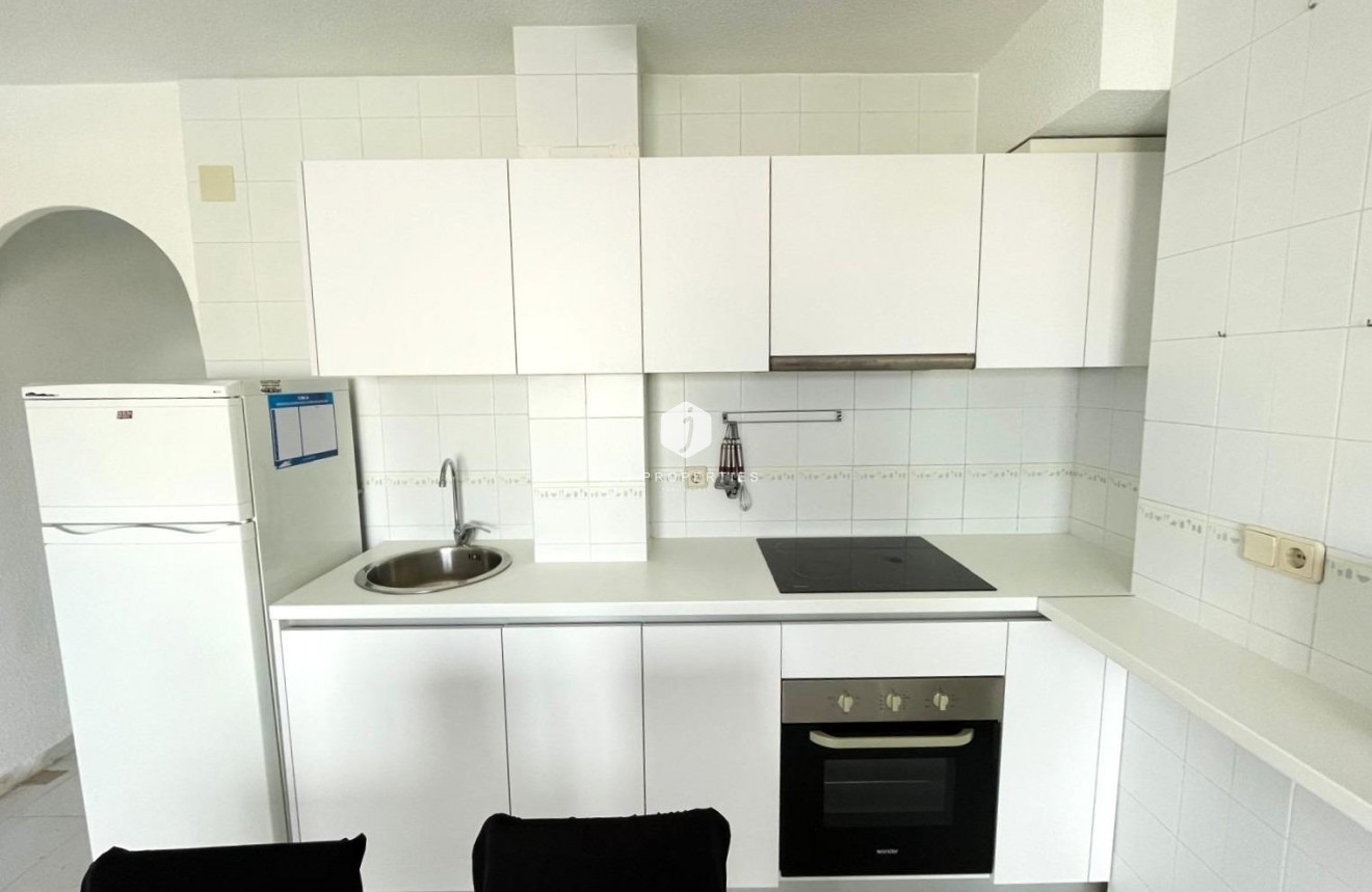 Segunda mano - Apartamento / piso -
Torrevieja - Centro