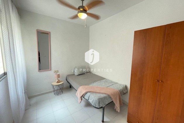 Segunda mano - Apartamento / piso -
Torrevieja - Centro