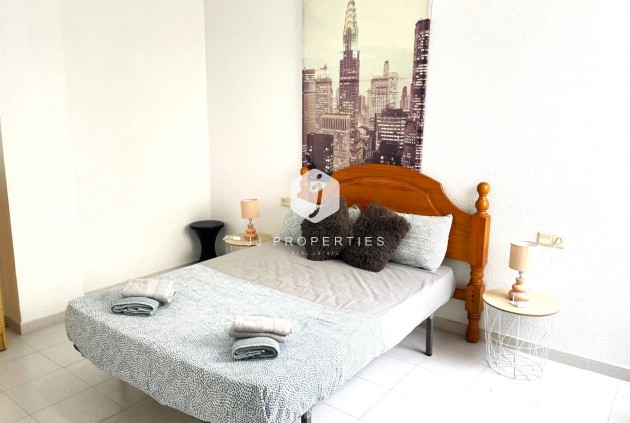 Segunda mano - Apartamento / piso -
Torrevieja - Centro