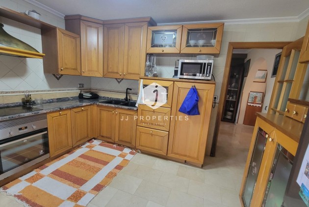 Segunda mano - Villa -
Torrevieja - aguas nuevas