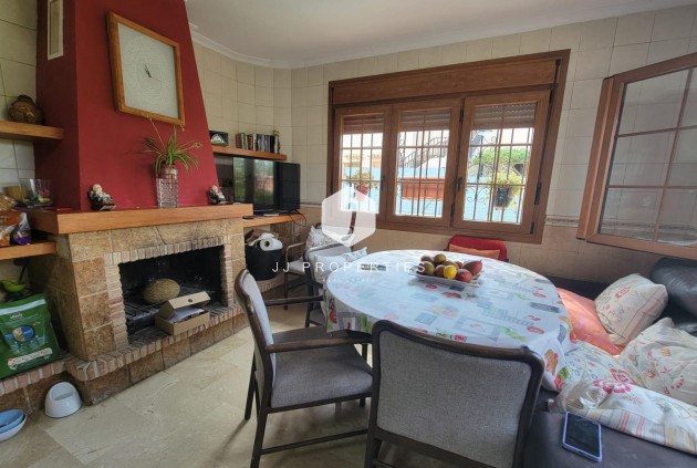 Segunda mano - Villa -
Torrevieja - aguas nuevas