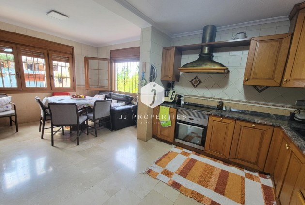 Segunda mano - Villa -
Torrevieja - aguas nuevas