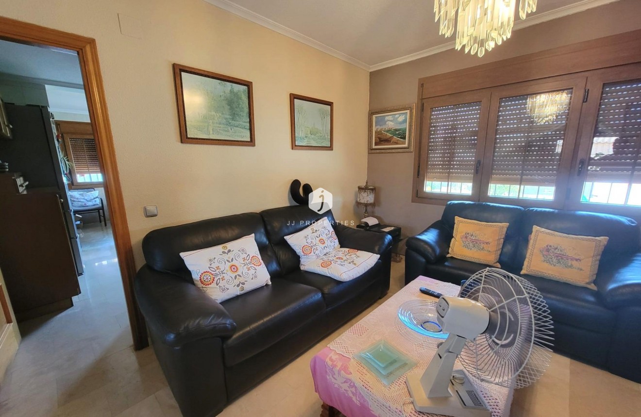 Segunda mano - Villa -
Torrevieja - aguas nuevas