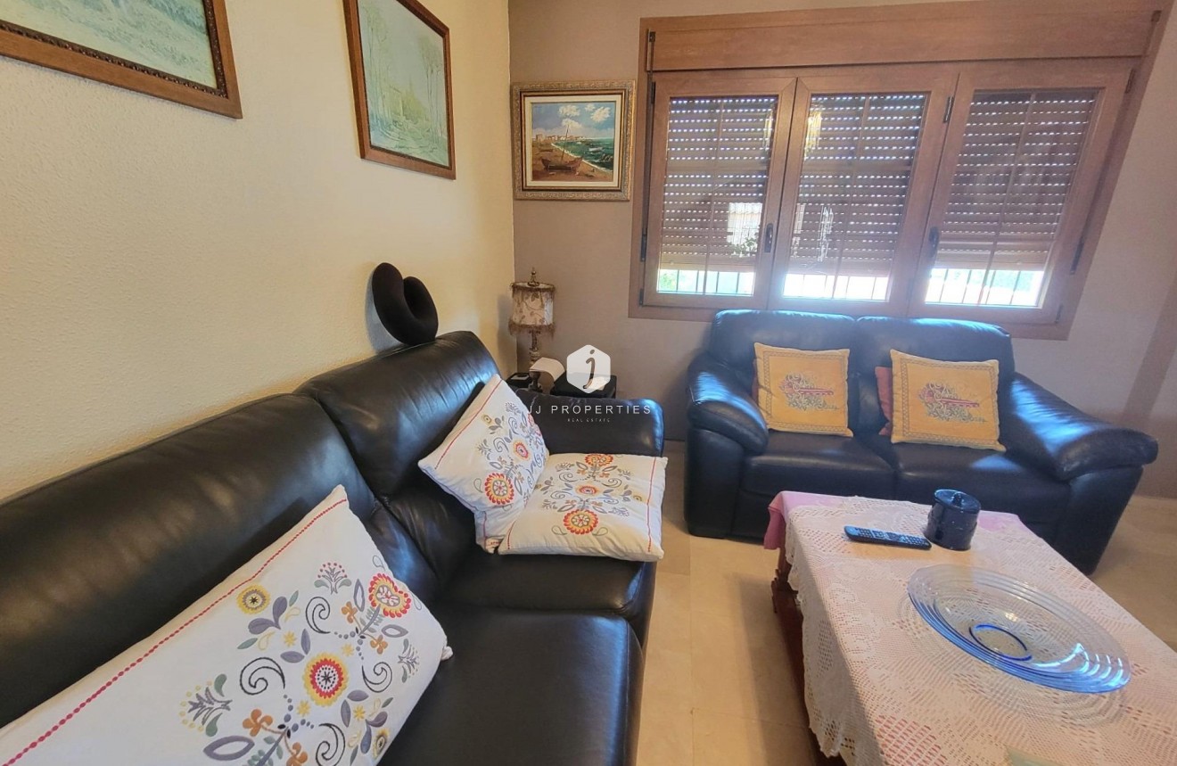 Segunda mano - Villa -
Torrevieja - aguas nuevas