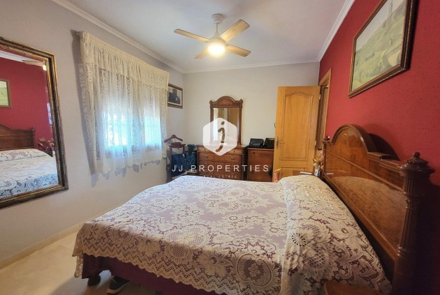 Segunda mano - Villa -
Torrevieja - aguas nuevas