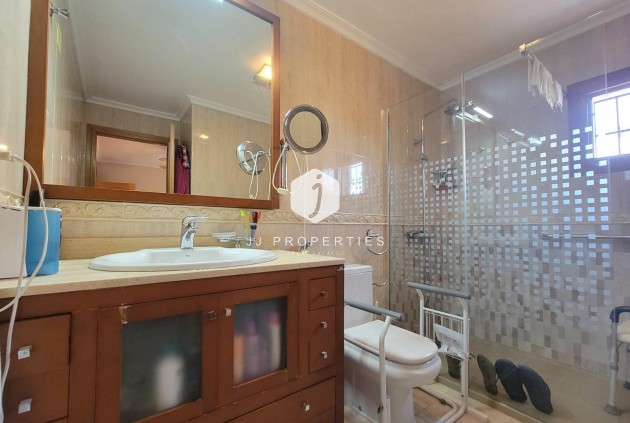 Segunda mano - Villa -
Torrevieja - aguas nuevas