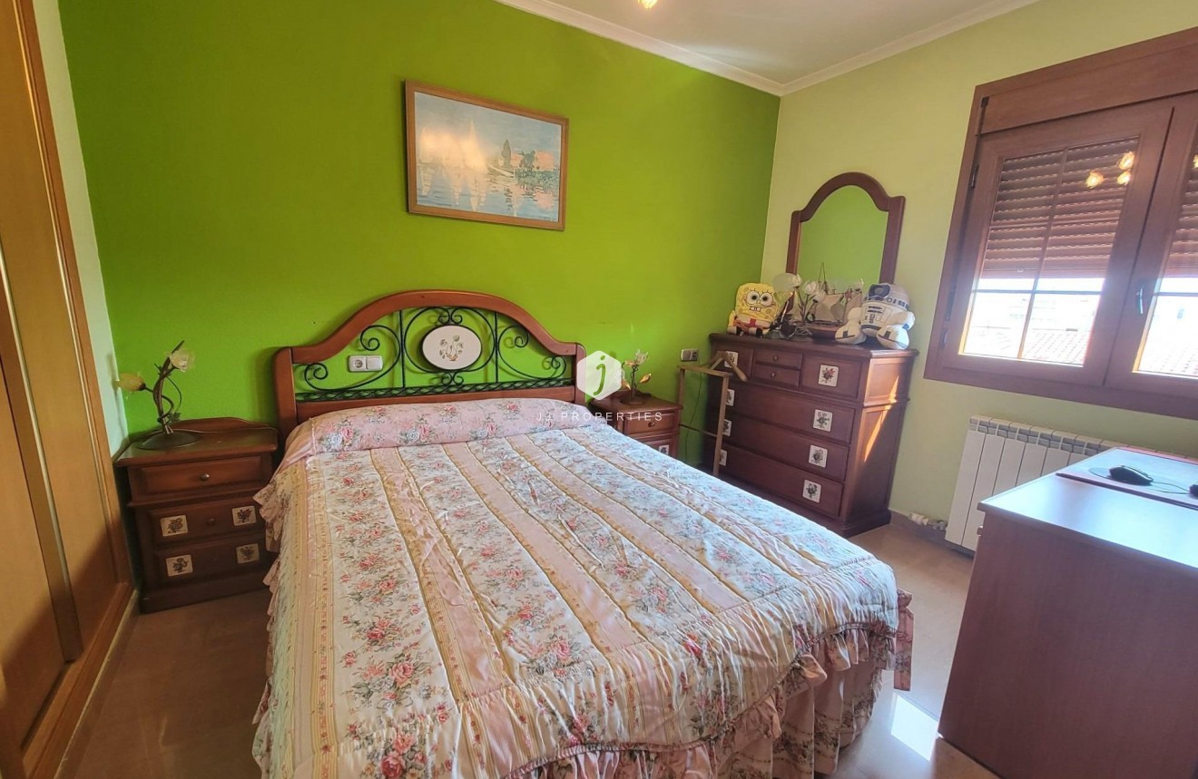 Segunda mano - Villa -
Torrevieja - aguas nuevas