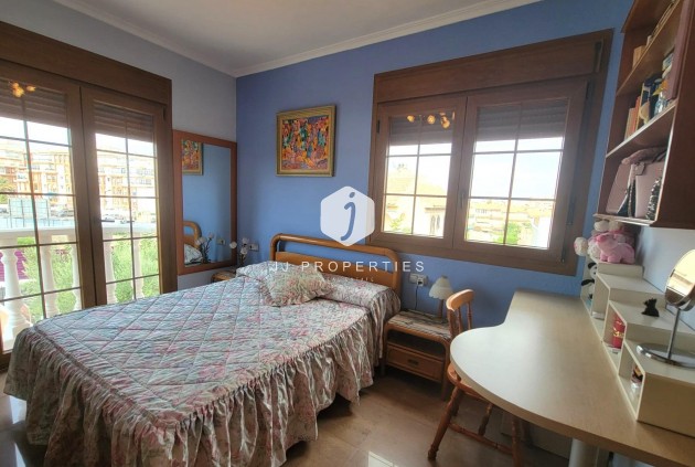 Segunda mano - Villa -
Torrevieja - aguas nuevas