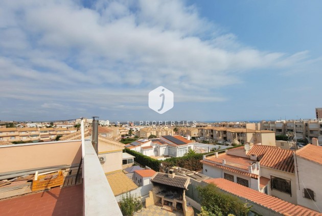 Segunda mano - Villa -
Torrevieja - aguas nuevas