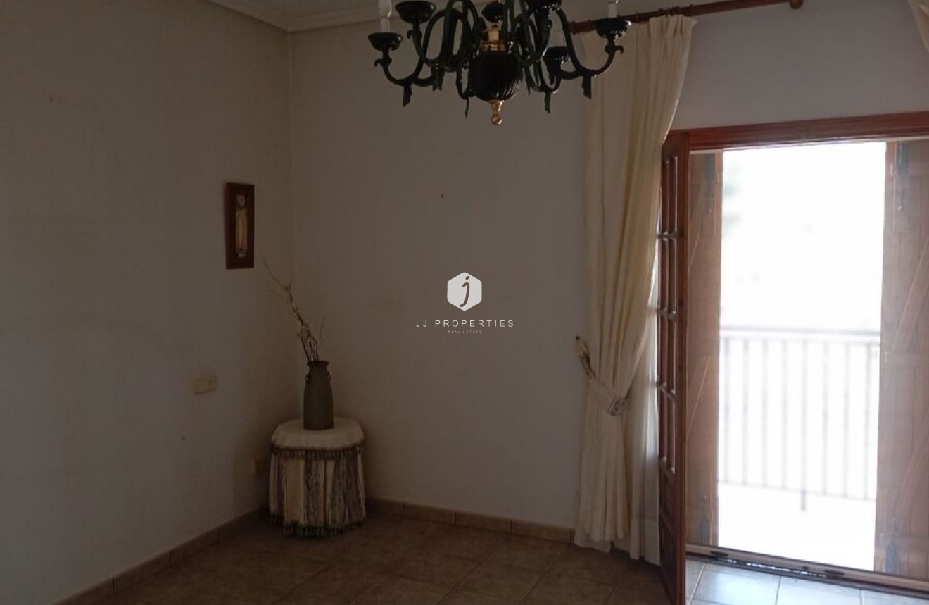 Segunda mano - Villa -
Daya Nueva - Costa Blanca