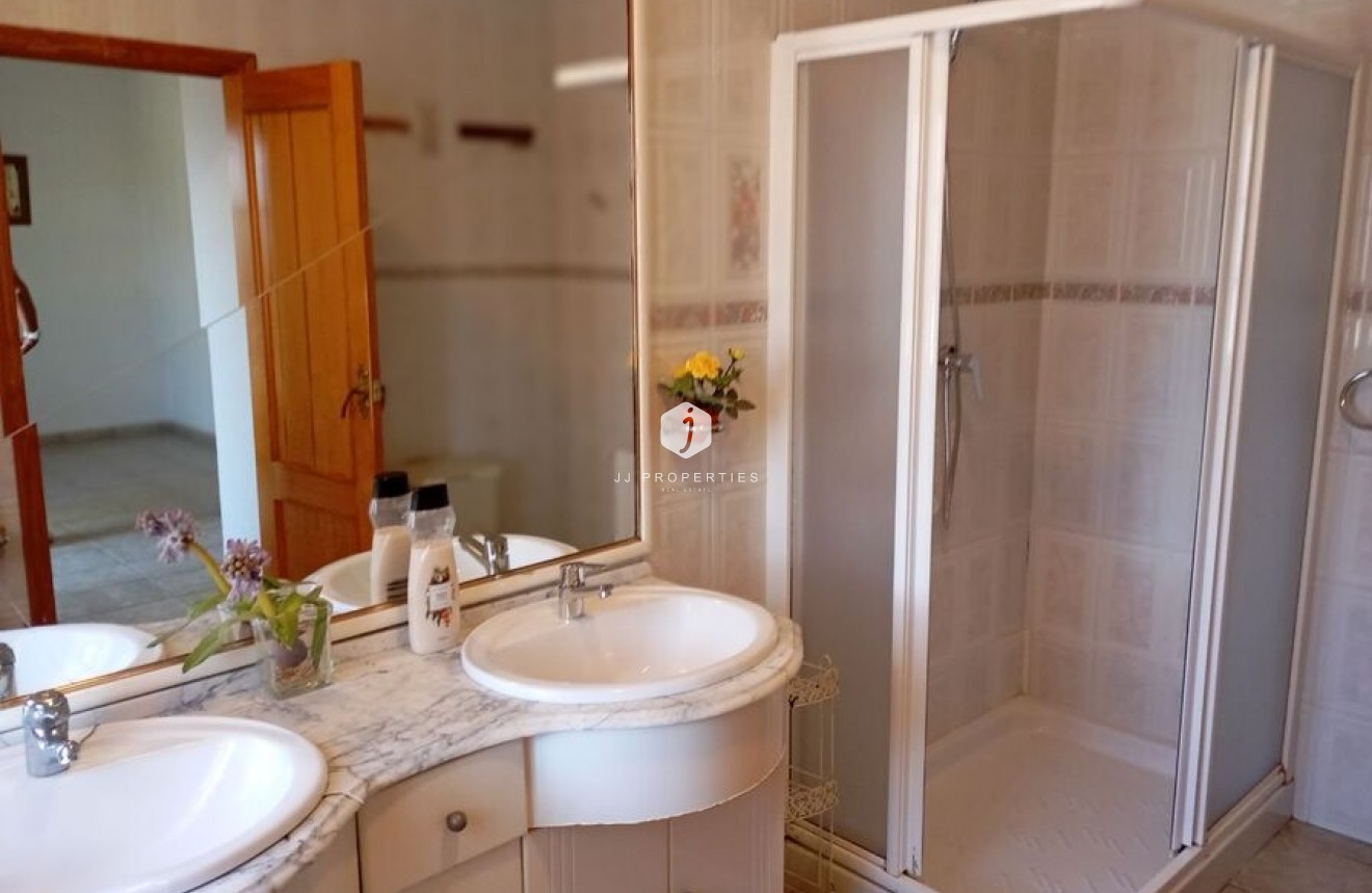 Segunda mano - Villa -
Daya Nueva - Costa Blanca