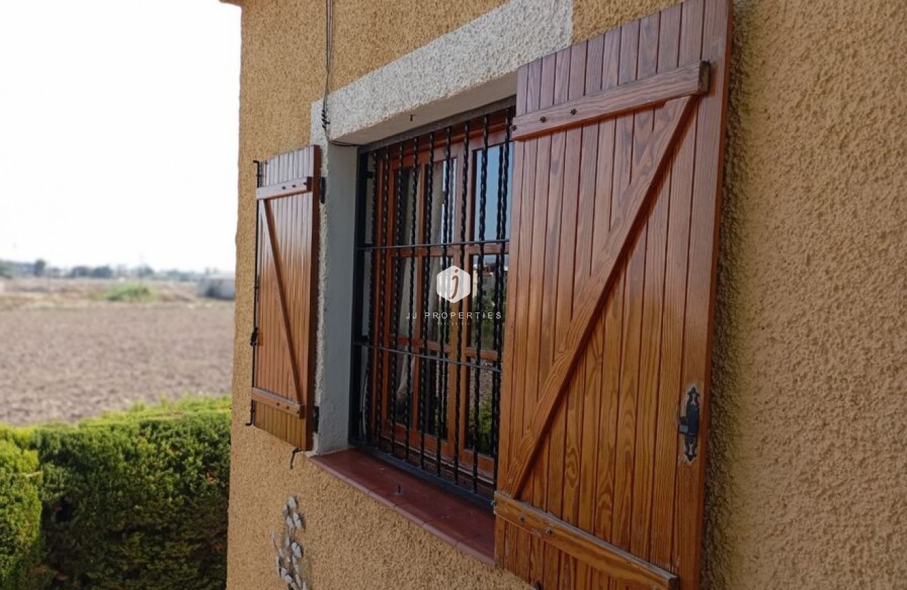 Segunda mano - Villa -
Daya Nueva - Costa Blanca