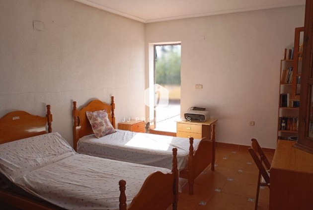 Segunda mano - Villa -
Daya Nueva - Costa Blanca