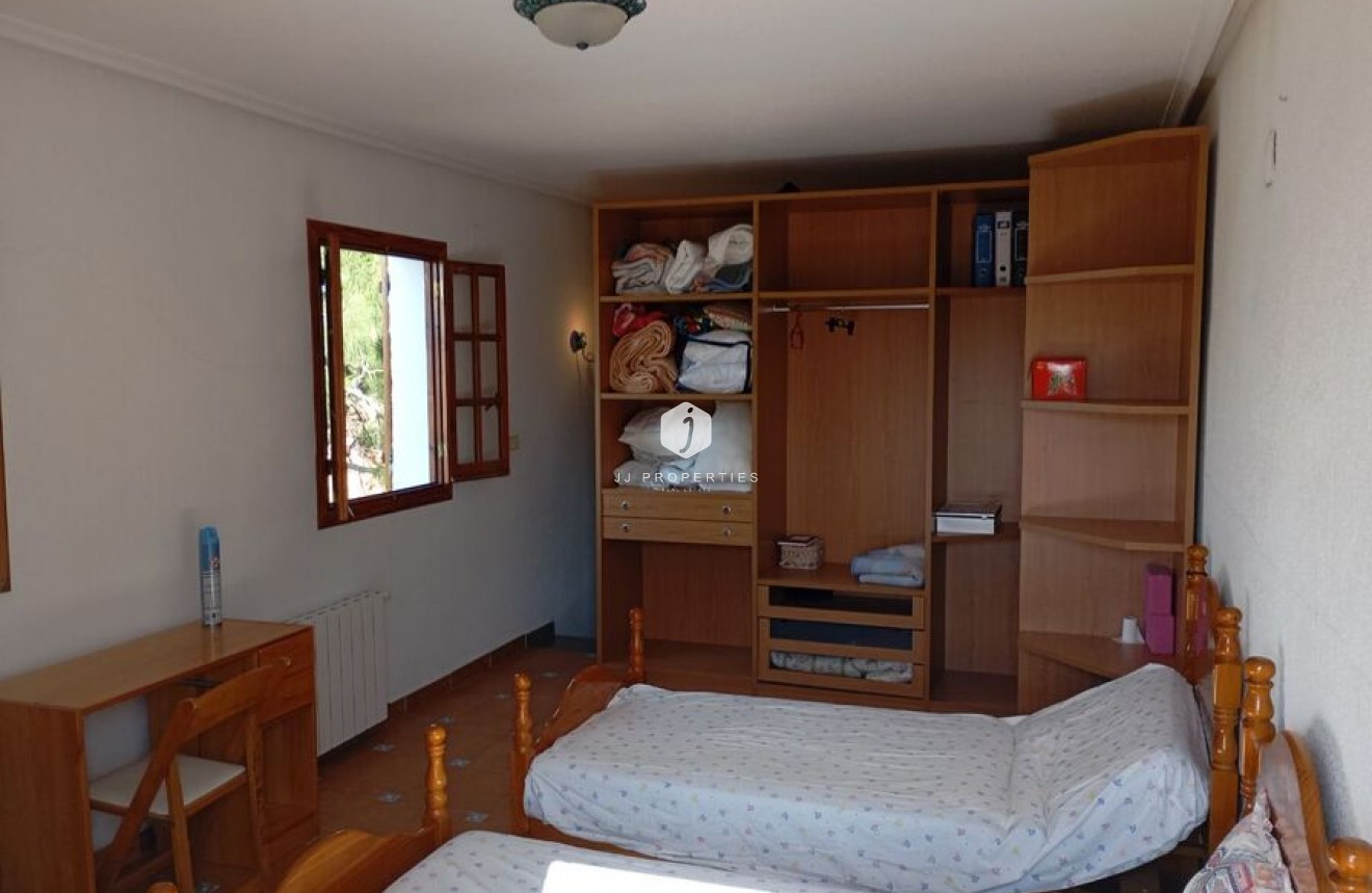 Segunda mano - Villa -
Daya Nueva - Costa Blanca