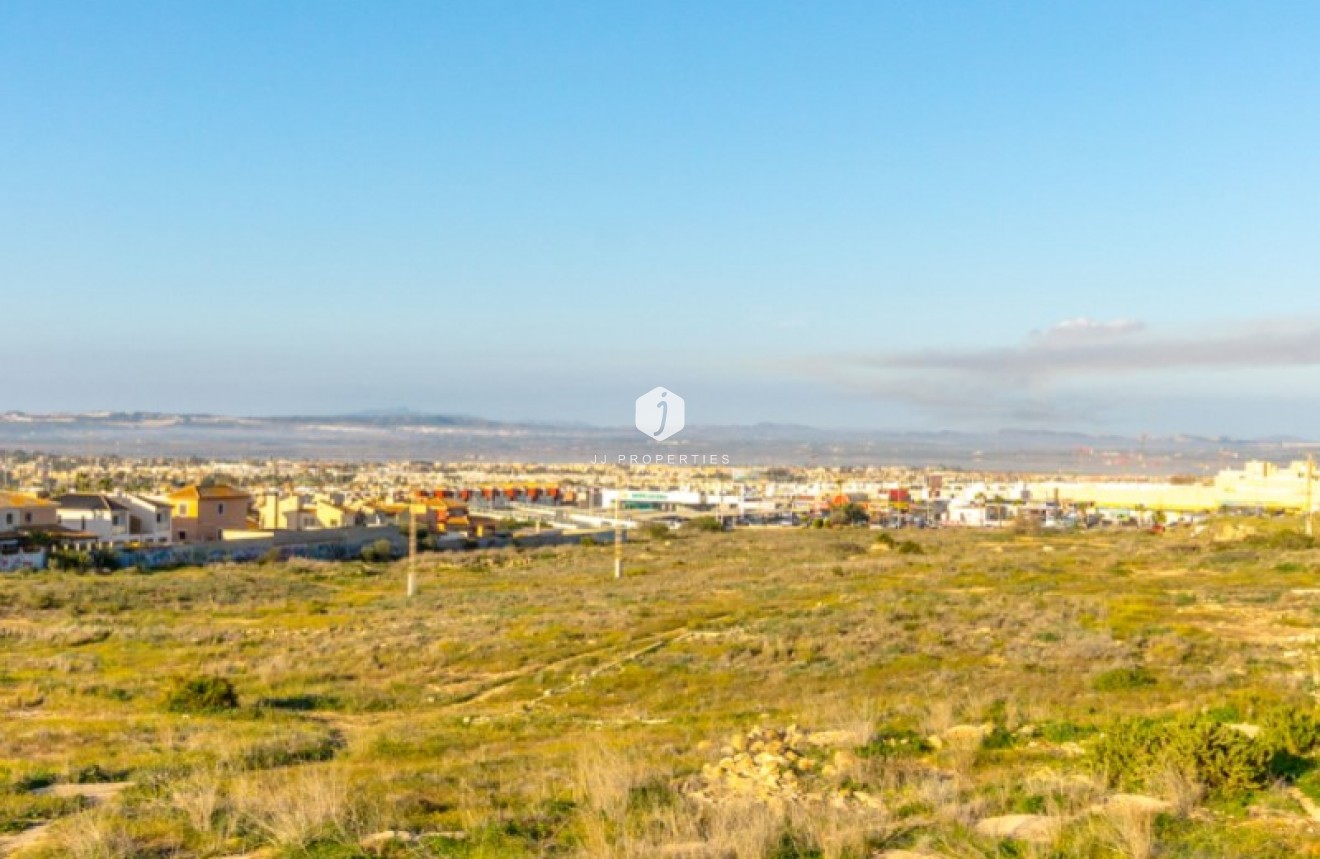 Segunda mano - Chalet -
Torrevieja - Costa Blanca