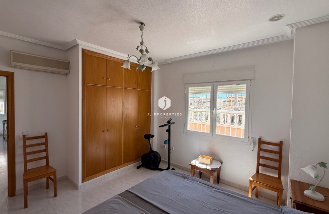 Segunda mano - Villa -
Orihuela Costa - Costa Blanca