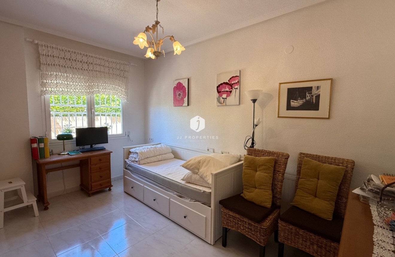 Segunda mano - Villa -
Orihuela Costa - Costa Blanca