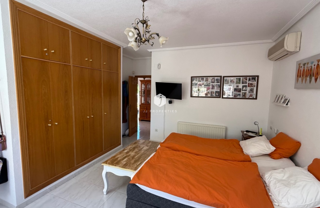 Segunda mano - Villa -
Orihuela Costa - Costa Blanca