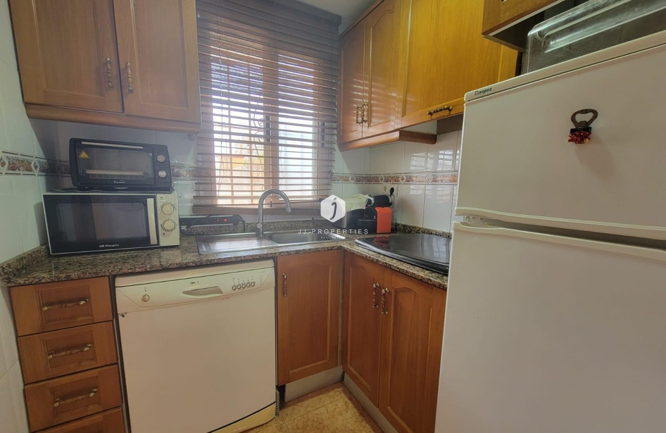 Segunda mano - Apartamento / piso -
Torrevieja - Nueva Torrevieja