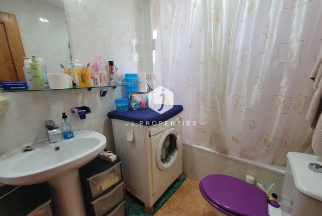 Segunda mano - Apartamento / piso -
Torrevieja - Nueva Torrevieja