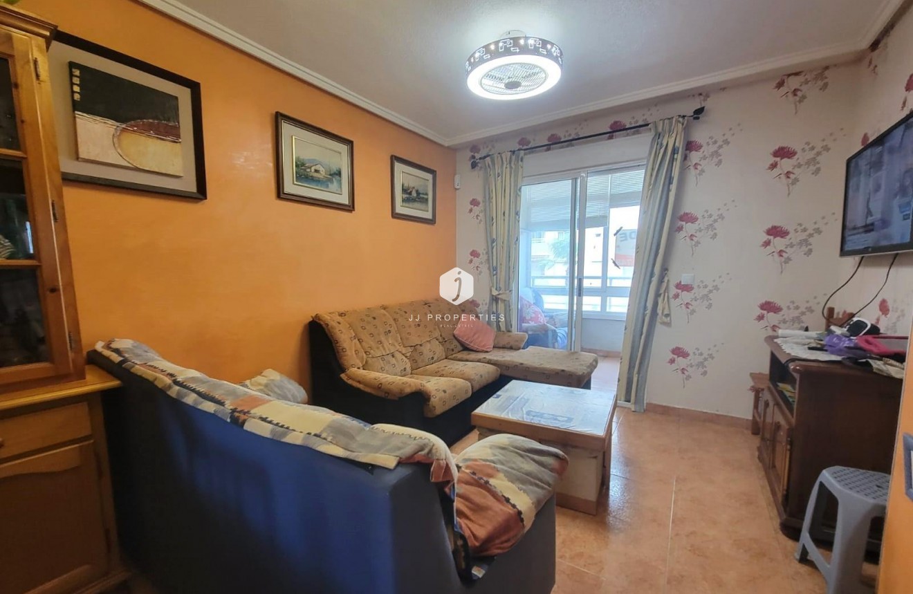 Segunda mano - Apartamento / piso -
Torrevieja - Nueva Torrevieja