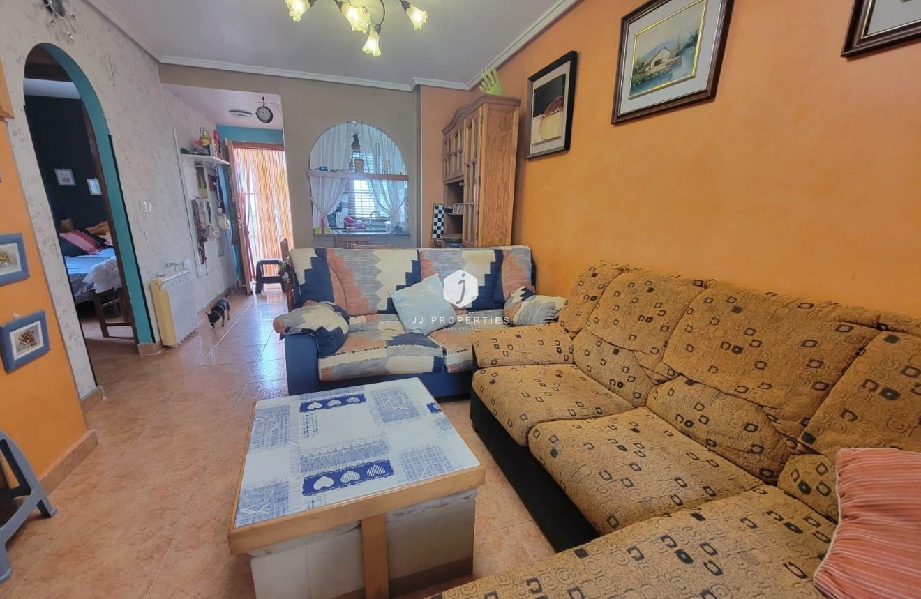 Segunda mano - Apartamento / piso -
Torrevieja - Nueva Torrevieja