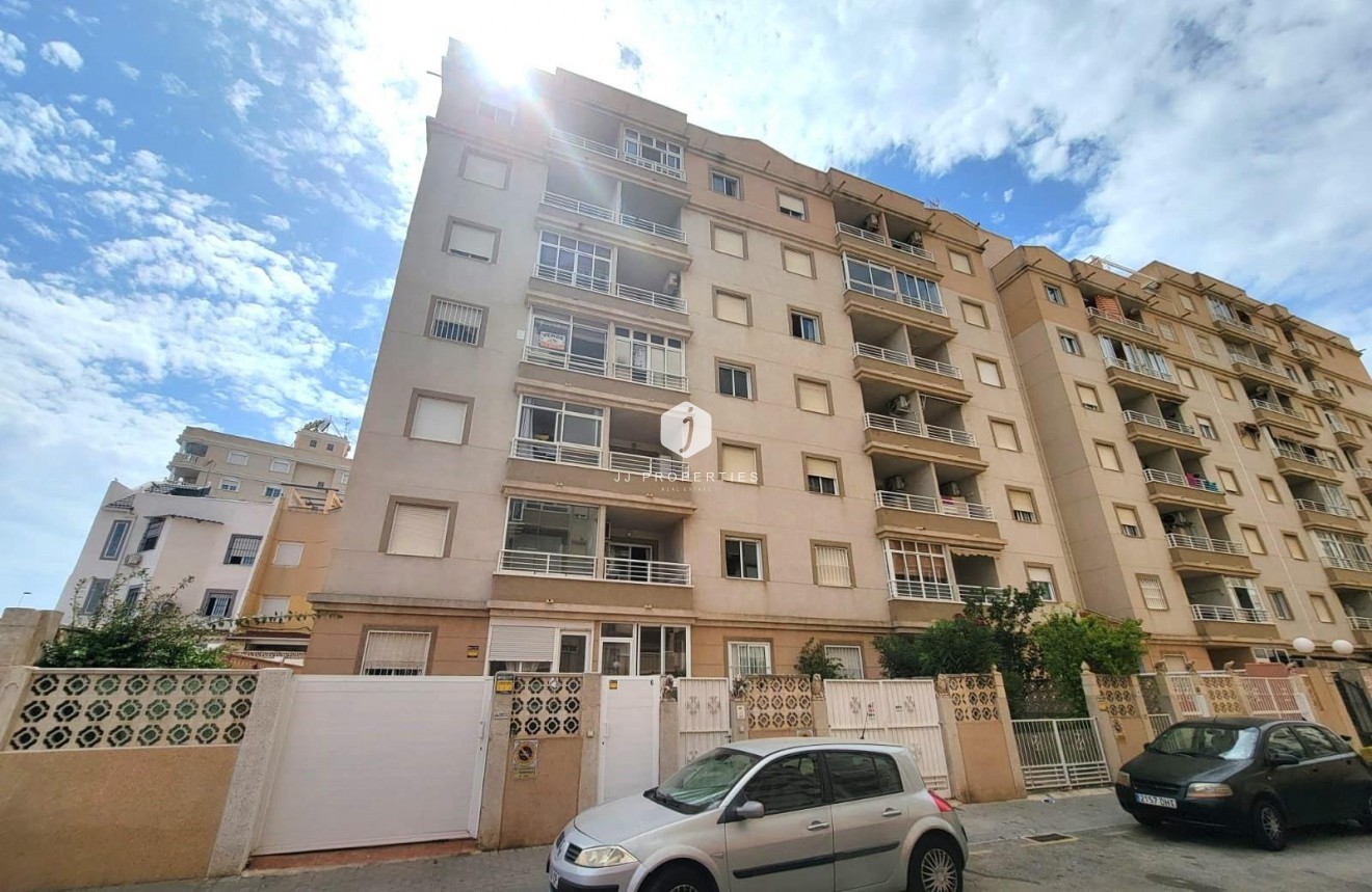 Segunda mano - Apartamento / piso -
Torrevieja - Nueva Torrevieja