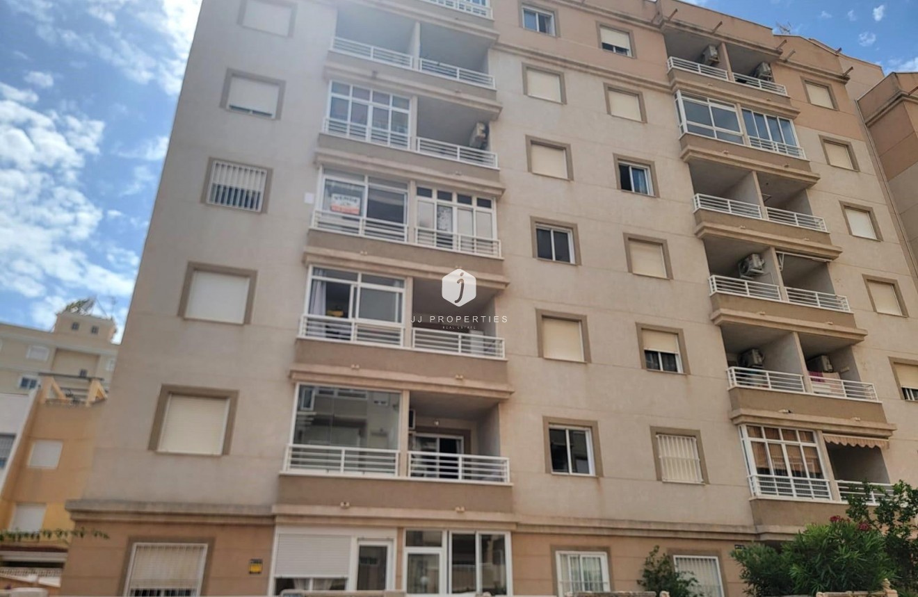 Segunda mano - Apartamento / piso -
Torrevieja - Nueva Torrevieja