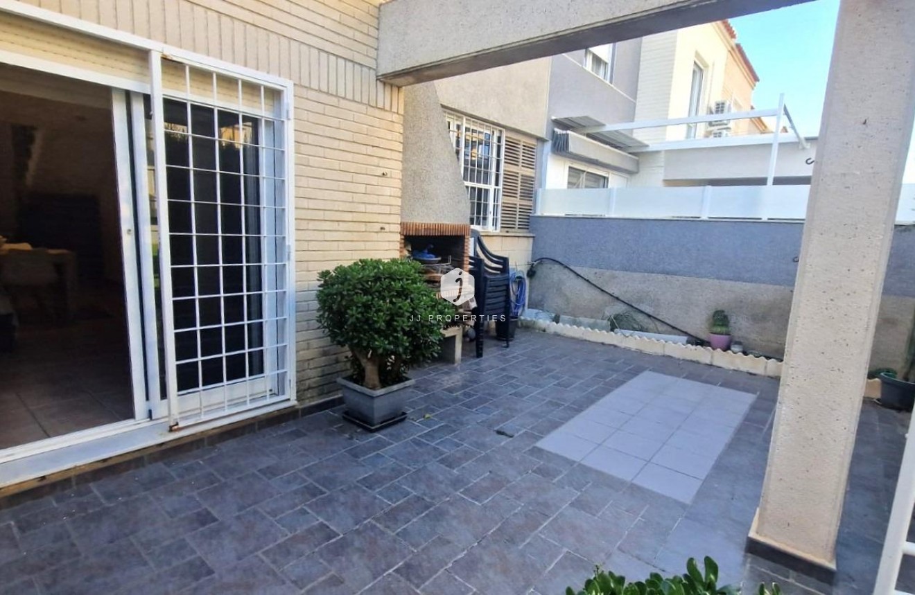 Segunda mano - Chalet -
Torrevieja - Torreblanca