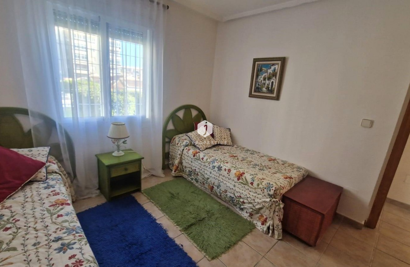 Segunda mano - Chalet -
Torrevieja - Torreblanca