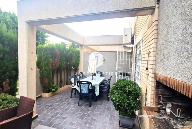 Segunda mano - Chalet -
Torrevieja - Torreblanca