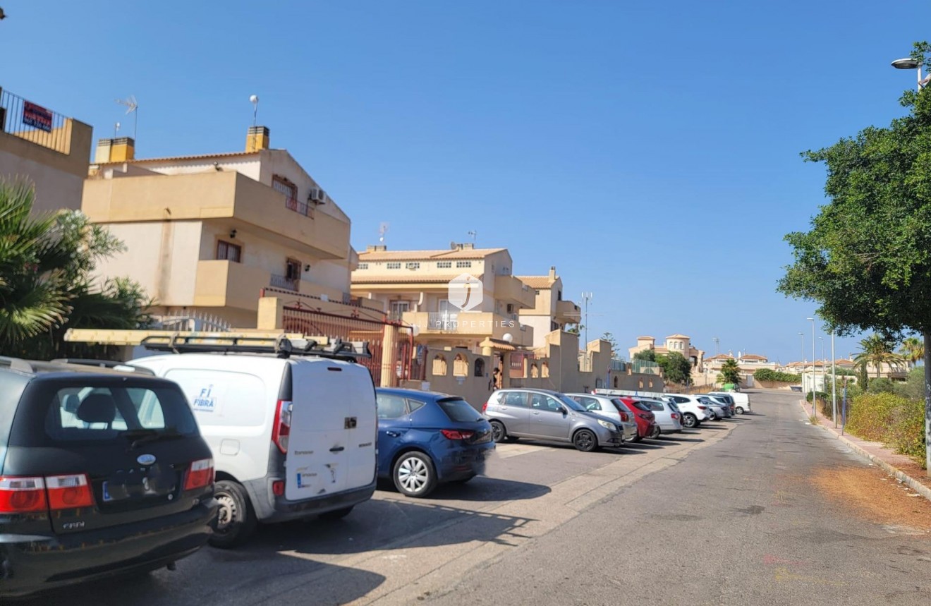 Segunda mano - Chalet -
Orihuela Costa - Playa Flamenca