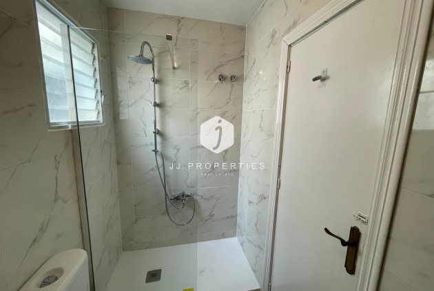 Segunda mano - Ático -
Torrevieja - Centro